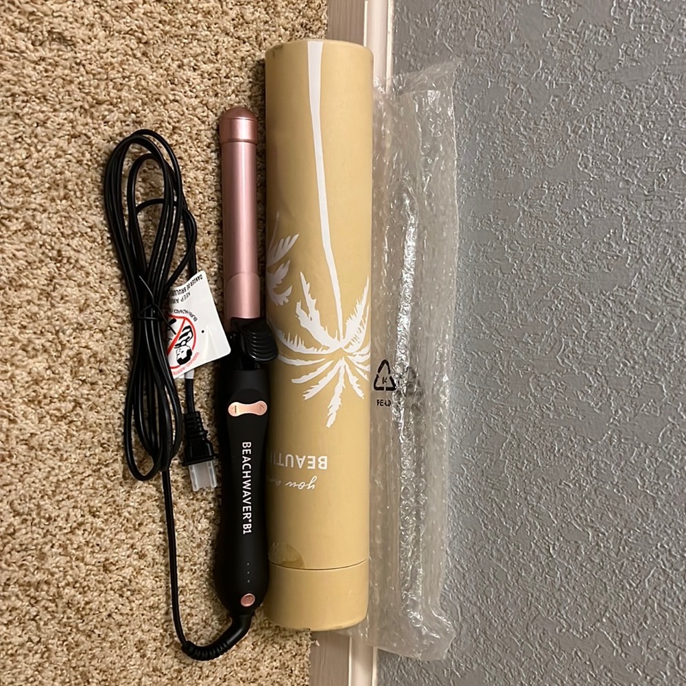 BRAND NEW b1 beachwaver rotating curling iron (midnight rose)